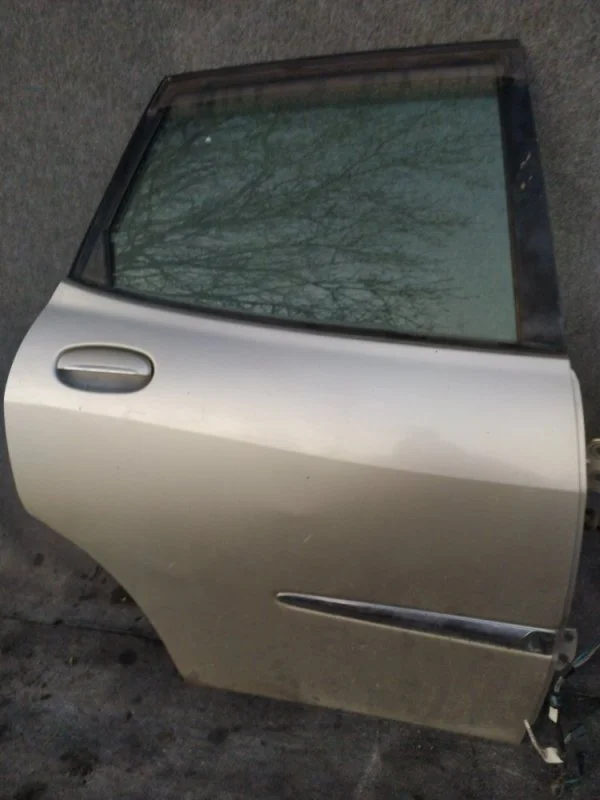 Дверь задняя правая toyota duet M100A EJ 1999 - миниатюра 5