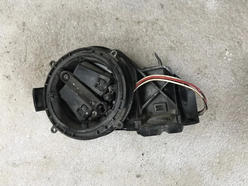 Кронштейн Audi TT - изображение 1