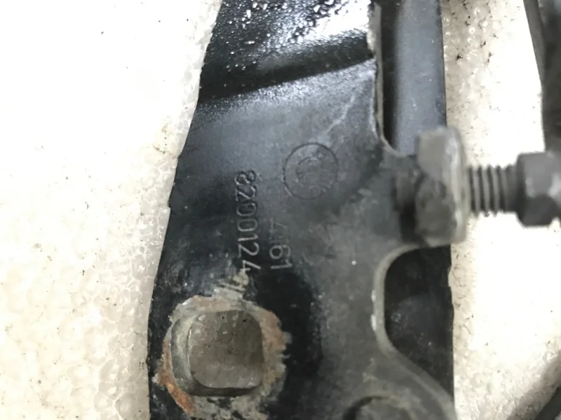 Петля капота BMW e46 E46 - миниатюра 3
