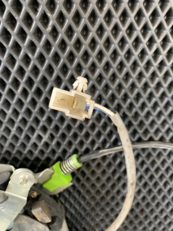 Мотор стеклоподъемника задний правый Geely - миниатюра 8