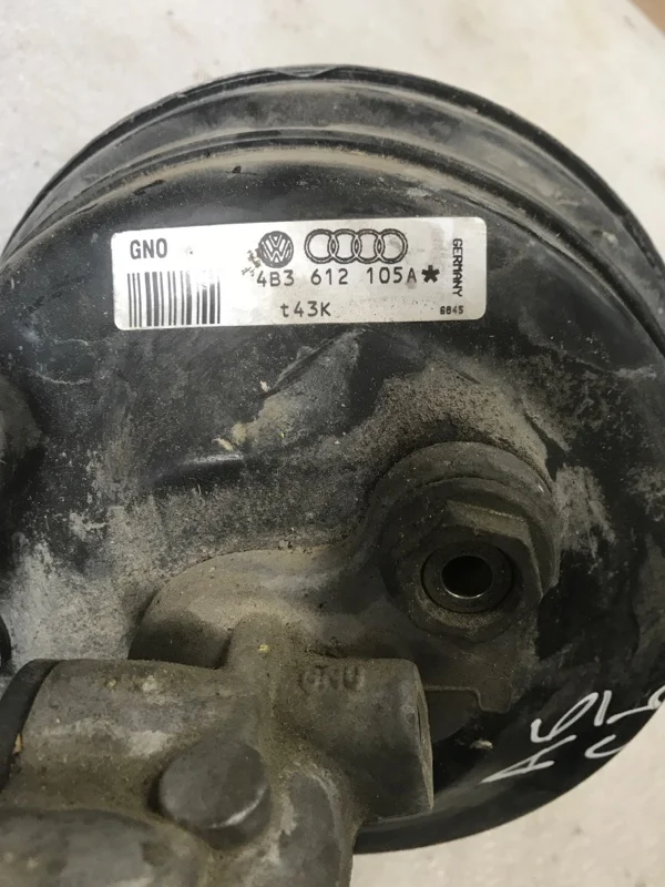 Вакуумный усилитель Audi A6 C 5 2.5 ТД 1999 - миниатюра 2