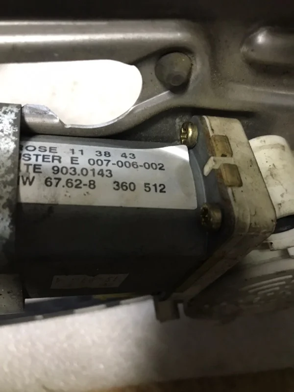 Стеклоподьемник передний правый BMW e39 СЕДАН 2.5 - миниатюра 2