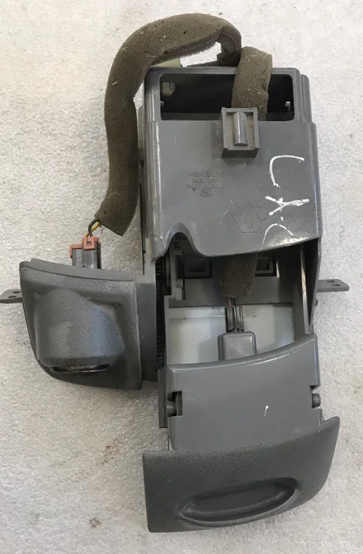 Пепельница Chevrolet Lacetti J200 1.8 2010 - миниатюра 2