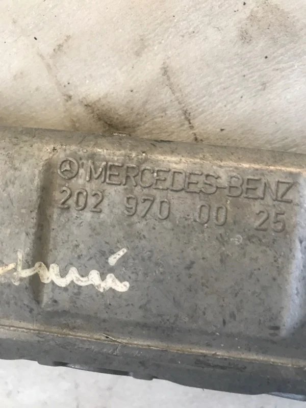 Замок Mercedes-Benz w202 - миниатюра 3