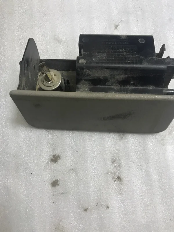 Пепельница Chery Fora A21 A21 - миниатюра 2