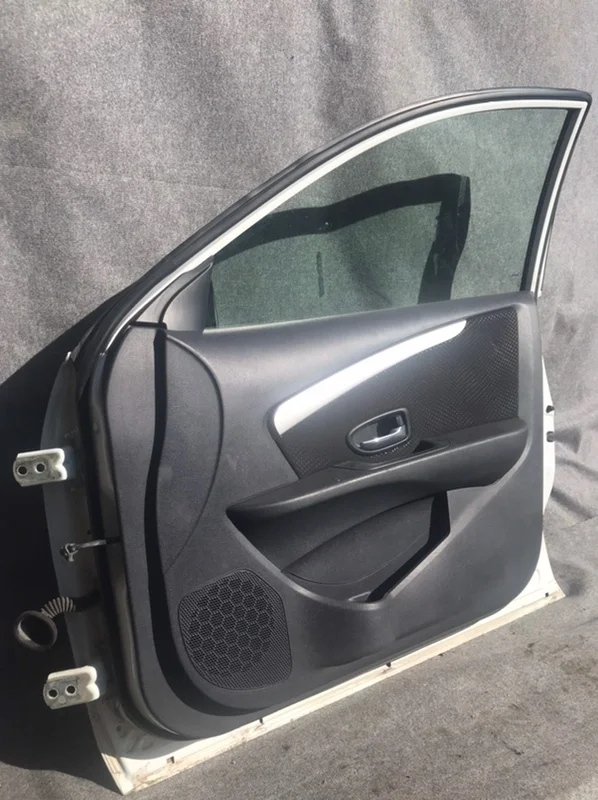 Обшивка салона Nissan Almera G15 1.6 2015 - изображение 1