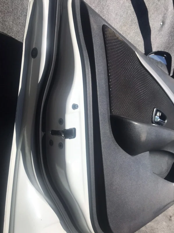 Обшивка салона Nissan Almera G15 1.6 2015 - изображение 1