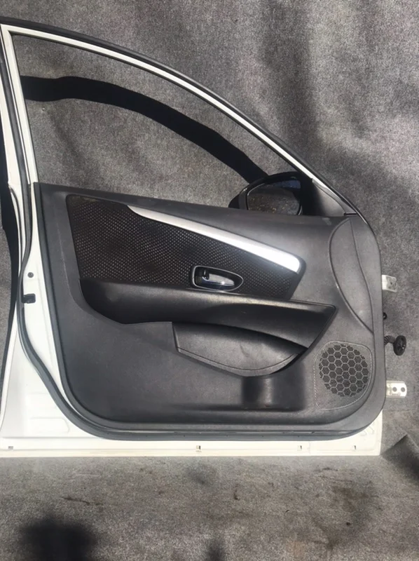 Обшивка салона Nissan Almera G15 1.6 2015 - миниатюра 2