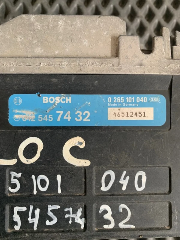 Блок управления (ЭБУ) Mercedes-Benz w202 2.2 1995 - миниатюра 2