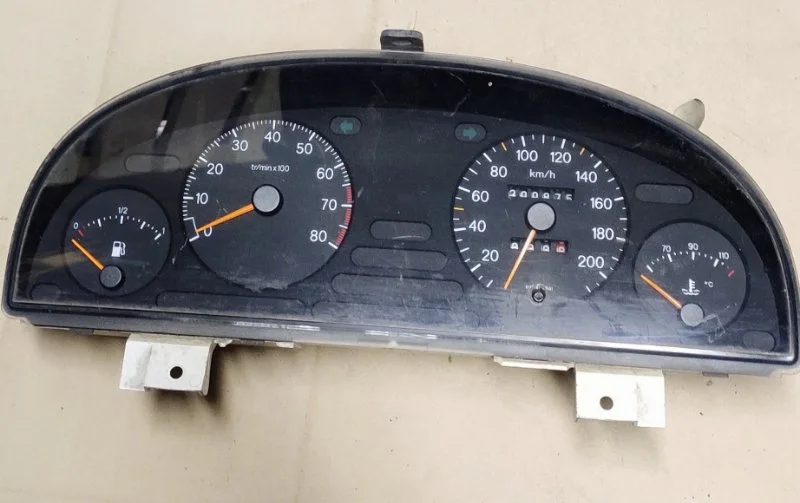 Щиток приборов Peugeot 806 2.0 1999 - изображение 1