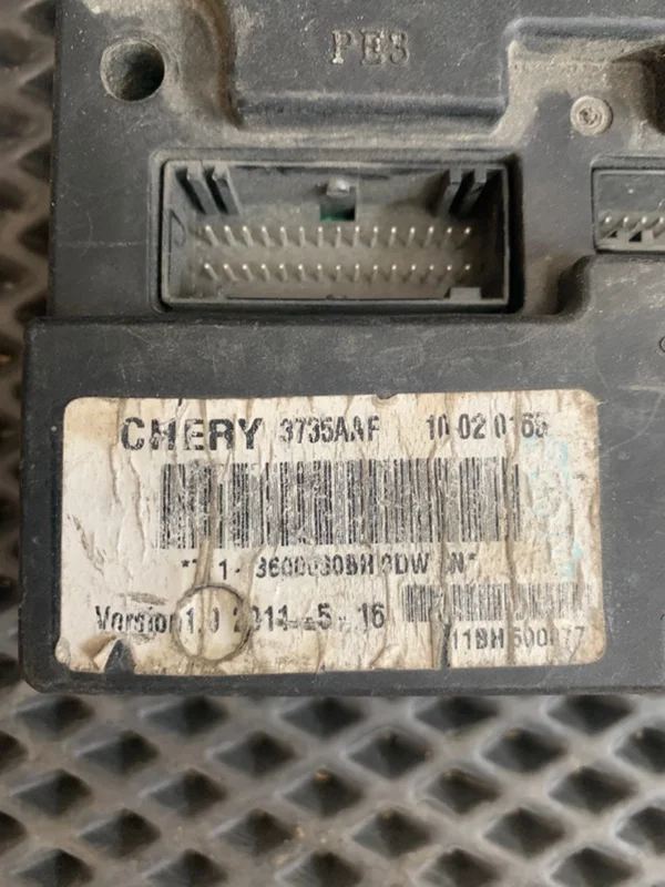 Блок комфорта Chery Tiggo t11 T11 2.0 2011 - миниатюра 3