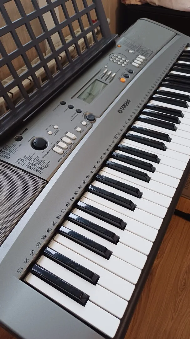 Синтезатор Yamaha PSR r 300 в комплекте - миниатюра 9