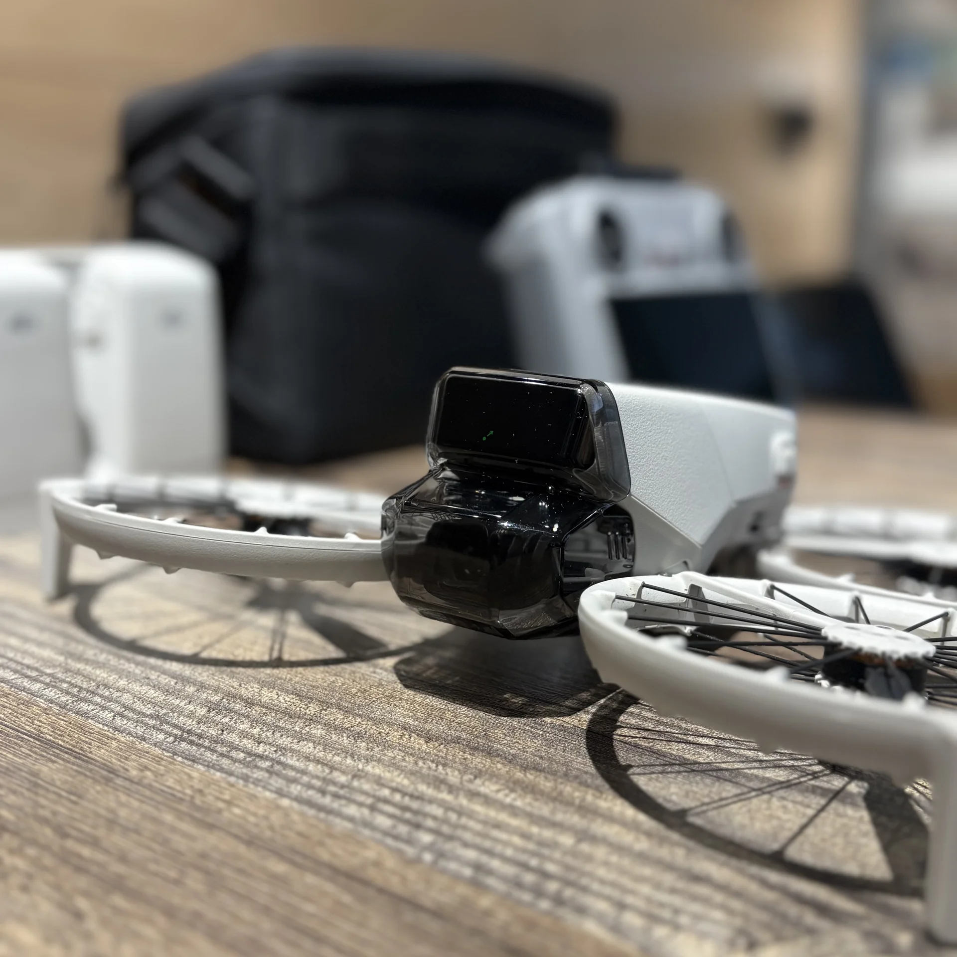 Квадрокоптер DJI Flip Fly More Combo (DJI RC2)