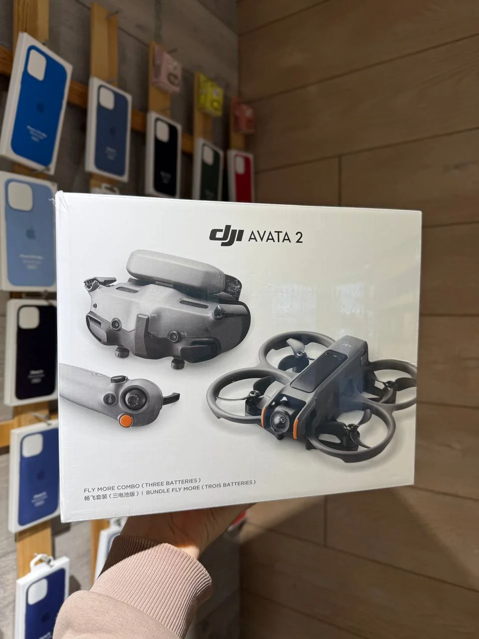 Квадрокоптер DJI Avata 2 Fly More Combo (3 аккумулятора) - миниатюра 2