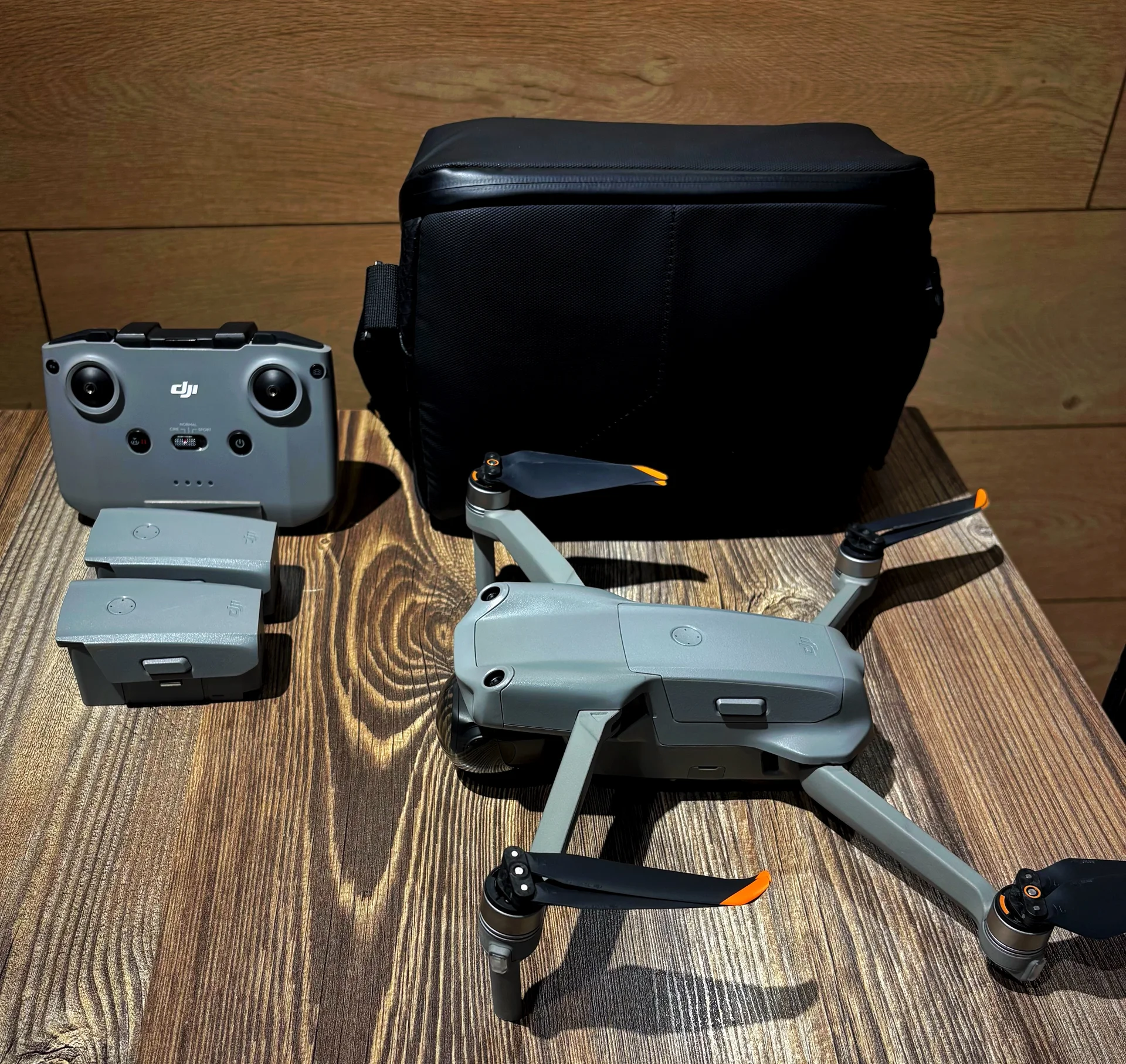 Квадракоптер DJI Air 2S (DJI RC-N1) - миниатюра 2