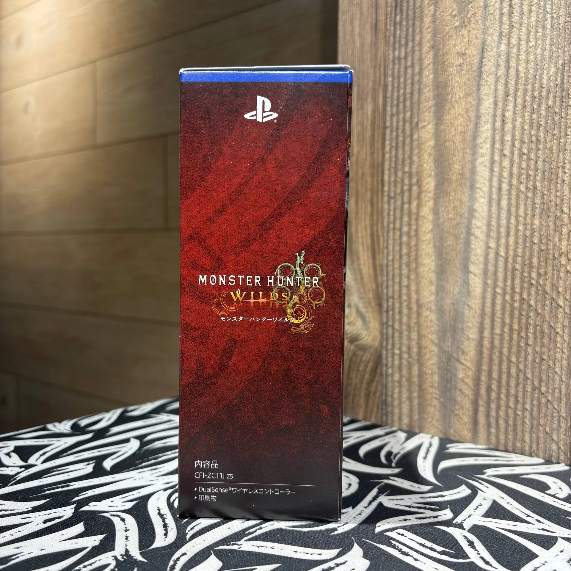 DualSense Monster Hunter Wilds Limited Edition - миниатюра 3