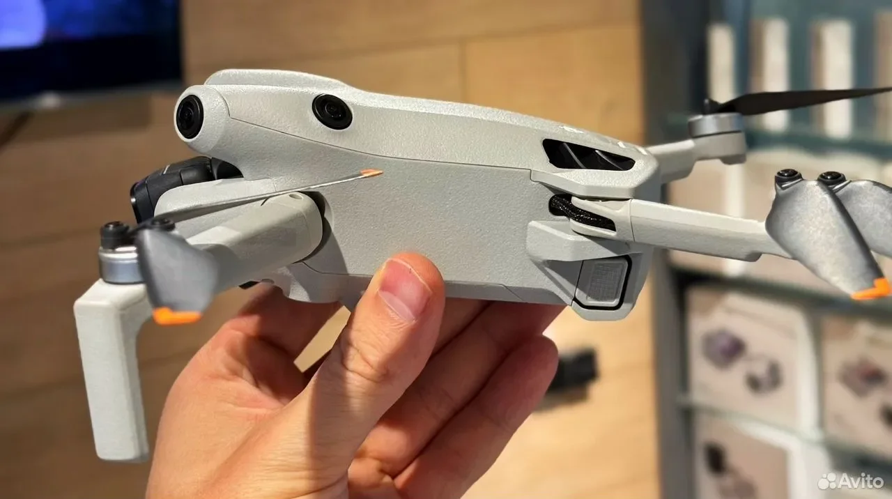 🚁Комплект DJI Mini 4 Pro Fly More Combo Plus Стандартный комплект - миниатюра 2