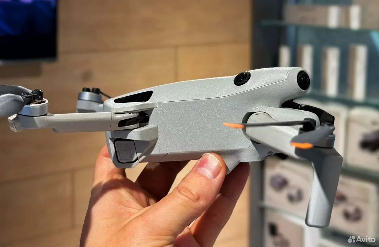 🚁Комплект DJI Mini 4 Pro Fly More Combo Plus Стандартный комплект - миниатюра 3
