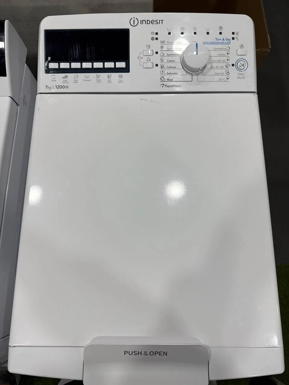 Вертикальная стиральная машина indesit - изображение 1