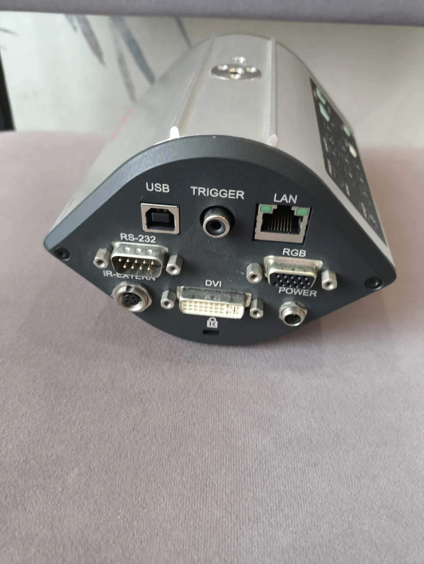 Документ-камера WolfVision EYE-12 - миниатюра 4