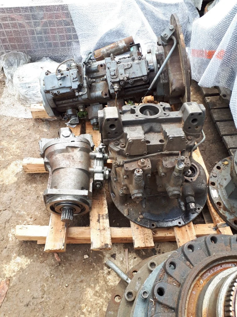 Гидронасос основной Hitachi 9151945, 9155142 - изображение 1