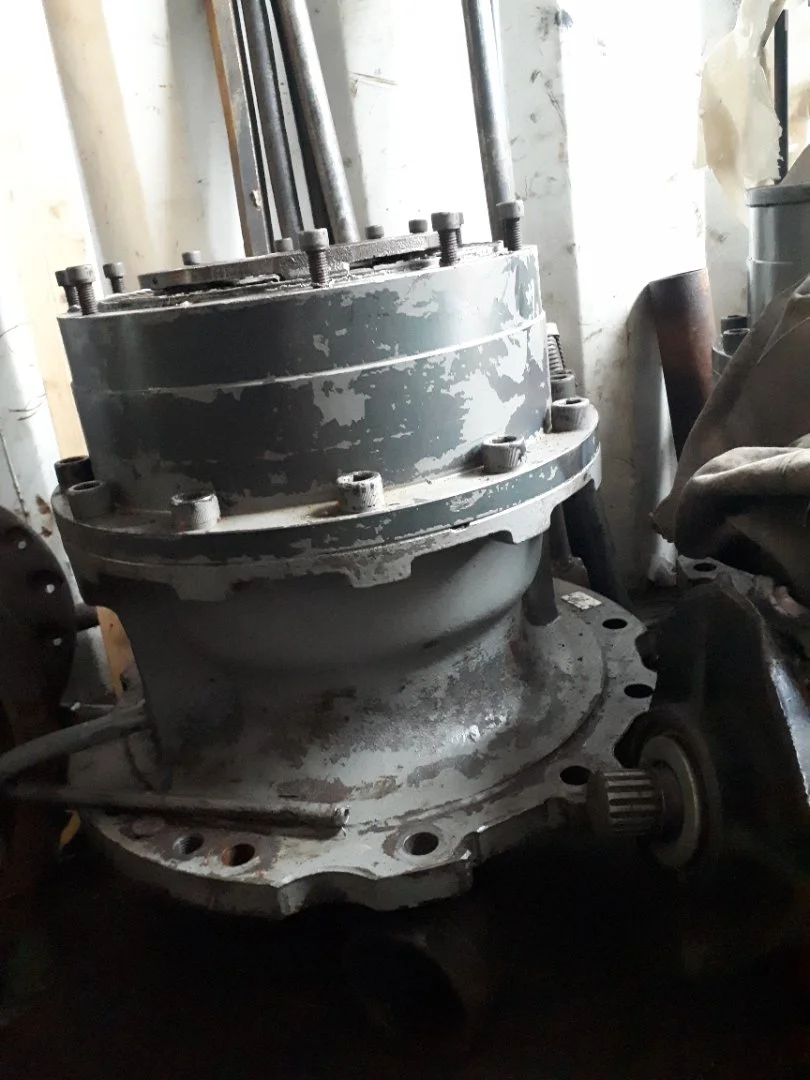 Редуктор поворота Hitachi 9276405 - миниатюра 2