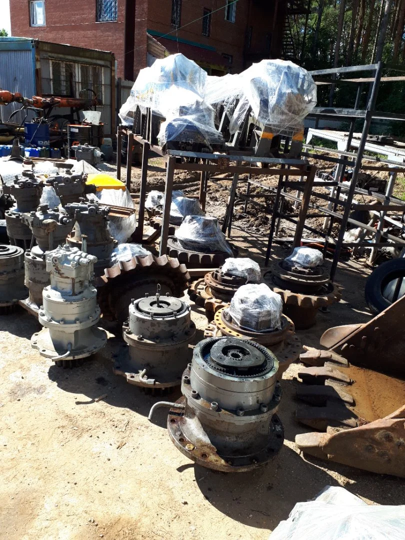 Вал редуктора поворота Hitachi 2053199 - миниатюра 3