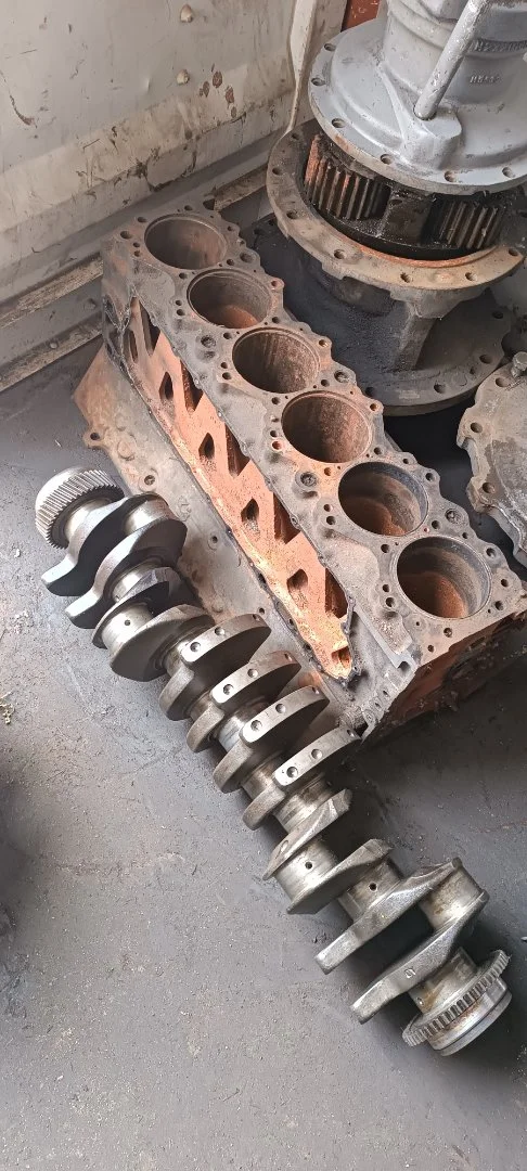 Гидромотор хода Hitachi 9234159, 9237803 - миниатюра 3