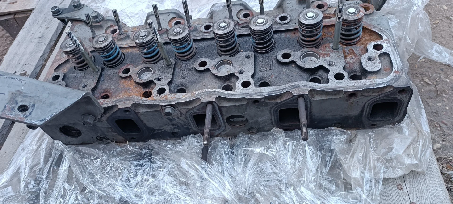 Головка блока цилиндров isuzu 8970936610, 8970133201 - изображение 1
