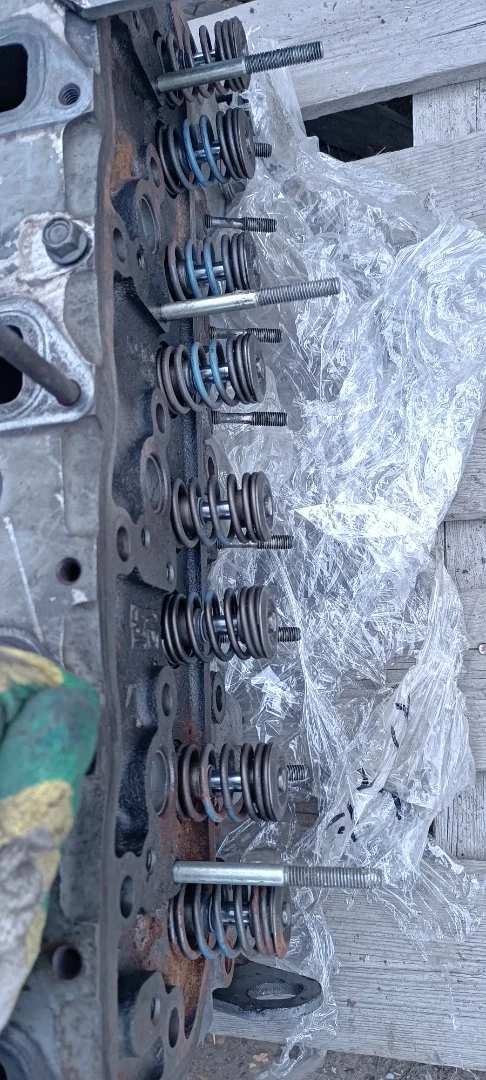 Головка блока цилиндров isuzu 8970936610, 8970133201 - миниатюра 2