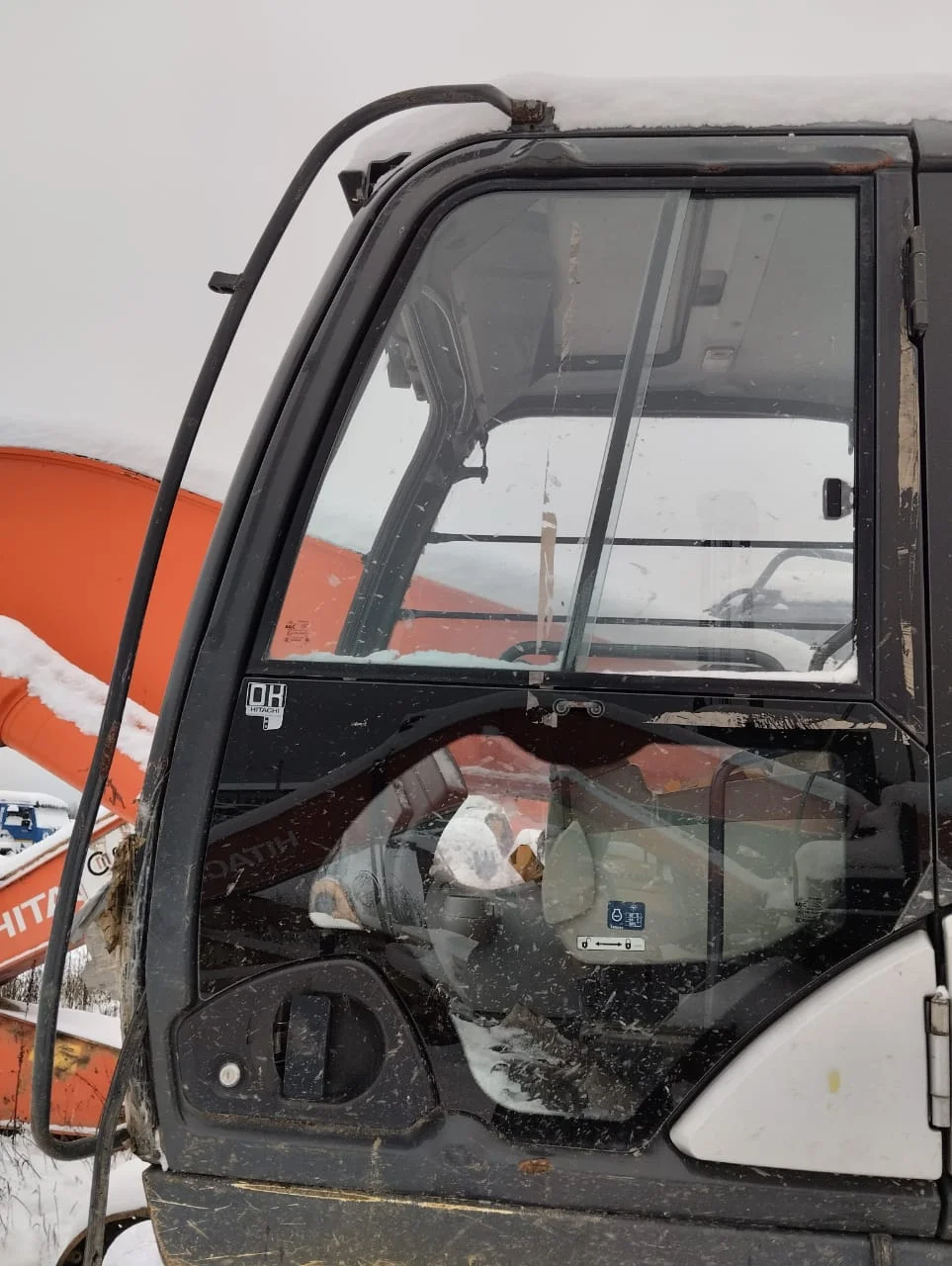 Гидрораспределитель главный Hitachi 4625137 - миниатюра 4