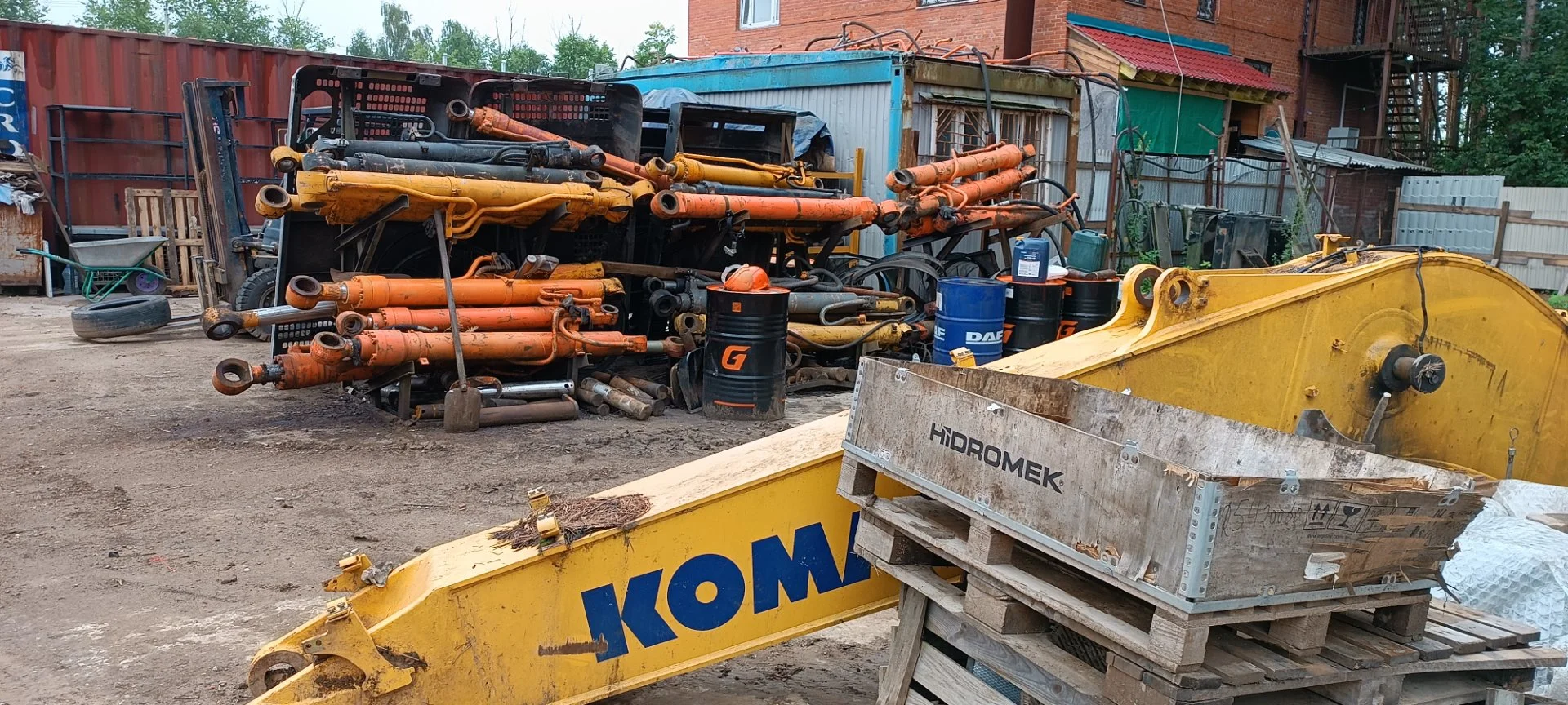 Гидроцилиндр ковша Hitachi 4712921 - миниатюра 3