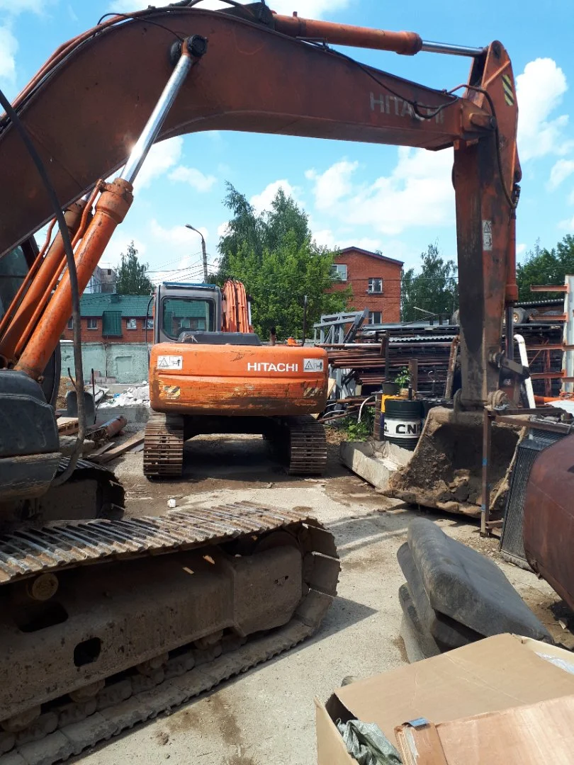 Гидромотор поворота Hitachi 9182929 - изображение 1