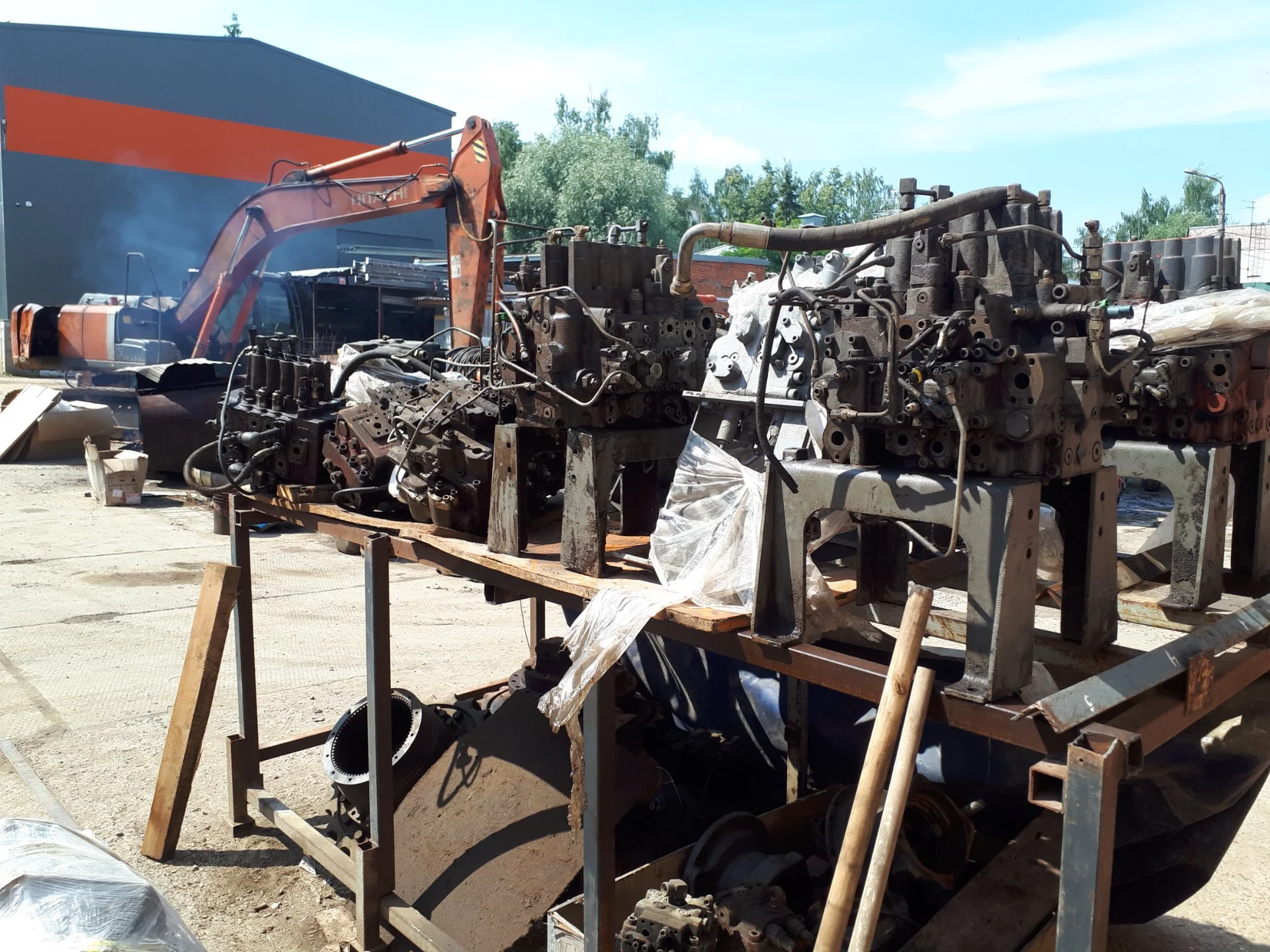 Гидрораспределитель главный Hitachi KMX15H/B45001 - миниатюра 4