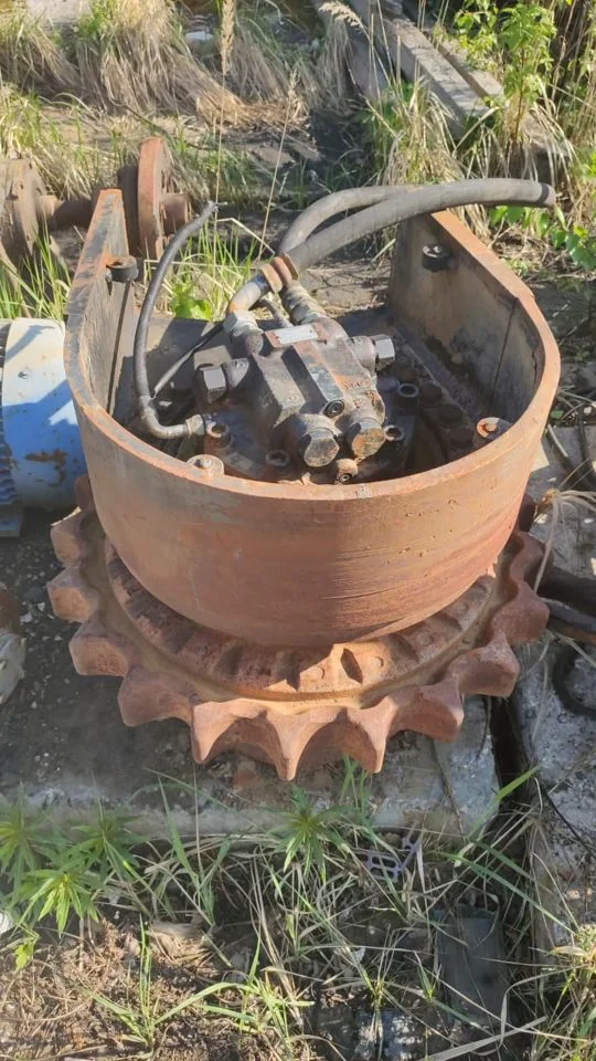 Редуктор хода в сборе Hitachi 9160485 - изображение 1