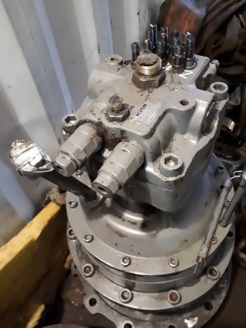 Гидромотор поворота Hitachi 4616985 - изображение 1
