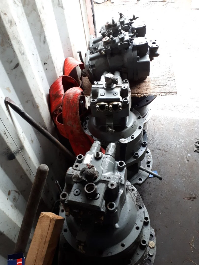 Основной гидравлический насос Hitachi 9195241, 9195238 - миниатюра 2