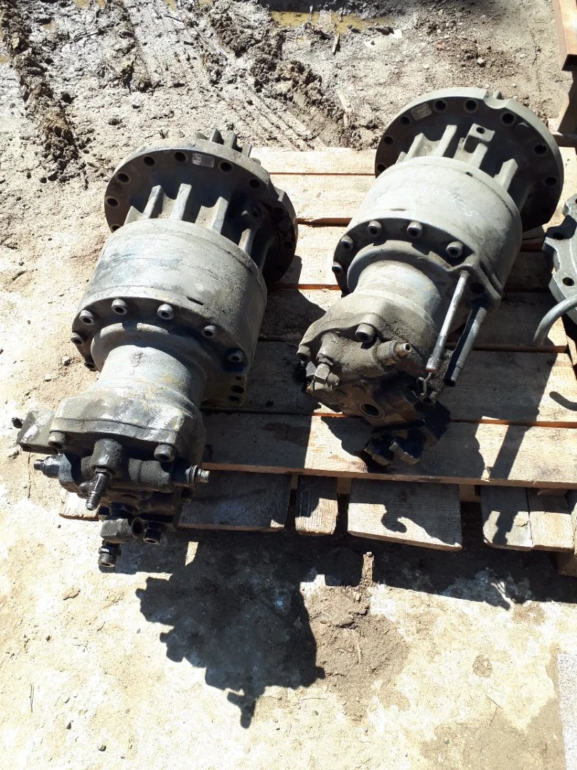 Редуктор поворота Hitachi 9115223 - изображение 1