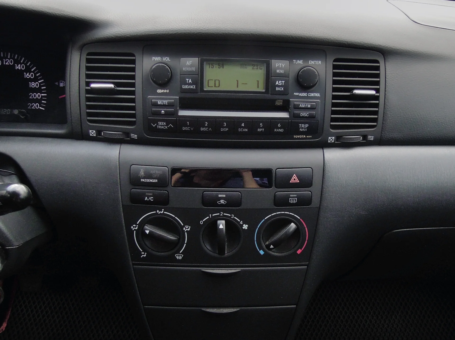 Toyota Corolla 1.4, 2005, 122300 км - миниатюра 5