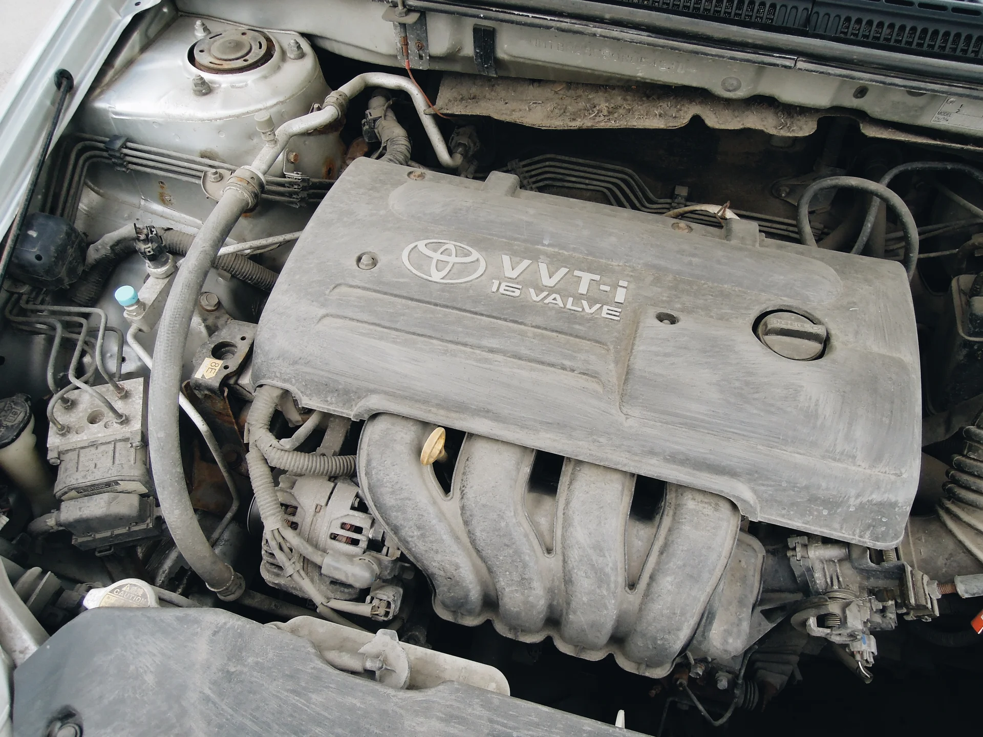 Toyota Corolla 1.4, 2005, 122300 км - миниатюра 8
