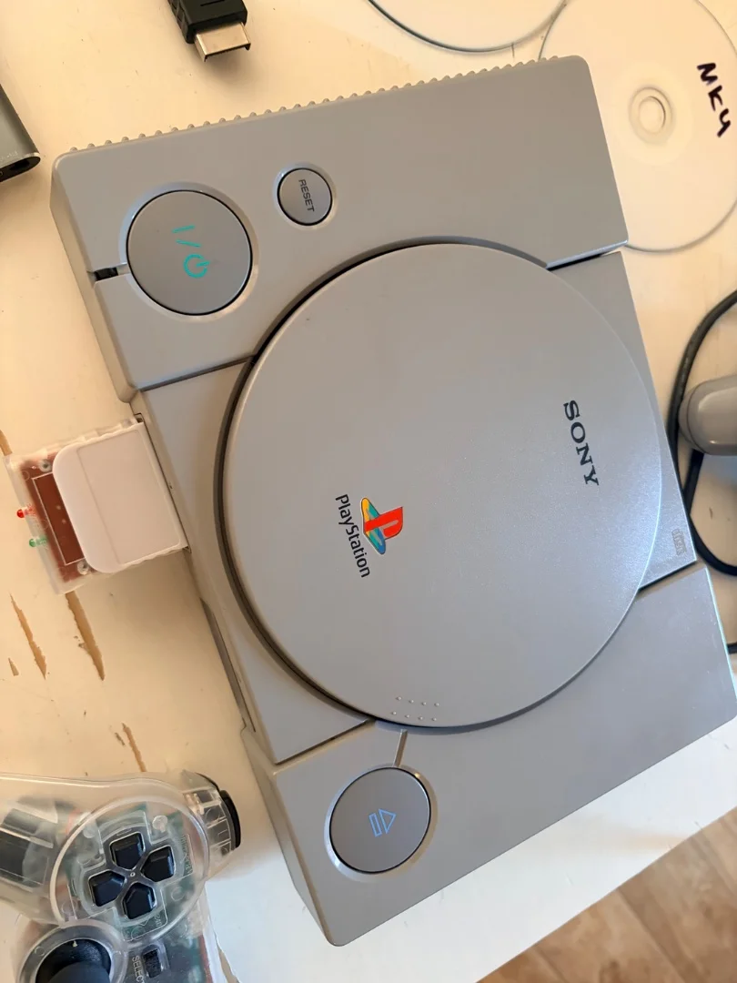 Sony PlayStation 1 (PS One) - изображение 1