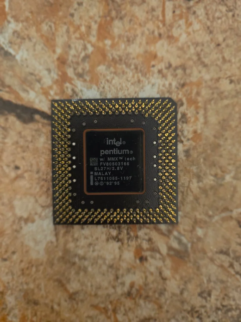 Процессор Intel Pentium MMX (166 MHz) - миниатюра 2
