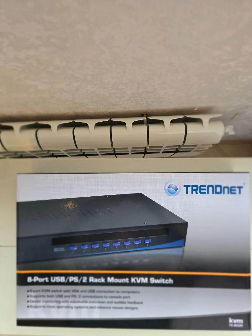Переключатель KVM trendnet TK-80 + 3 KVM кабеля - миниатюра 2