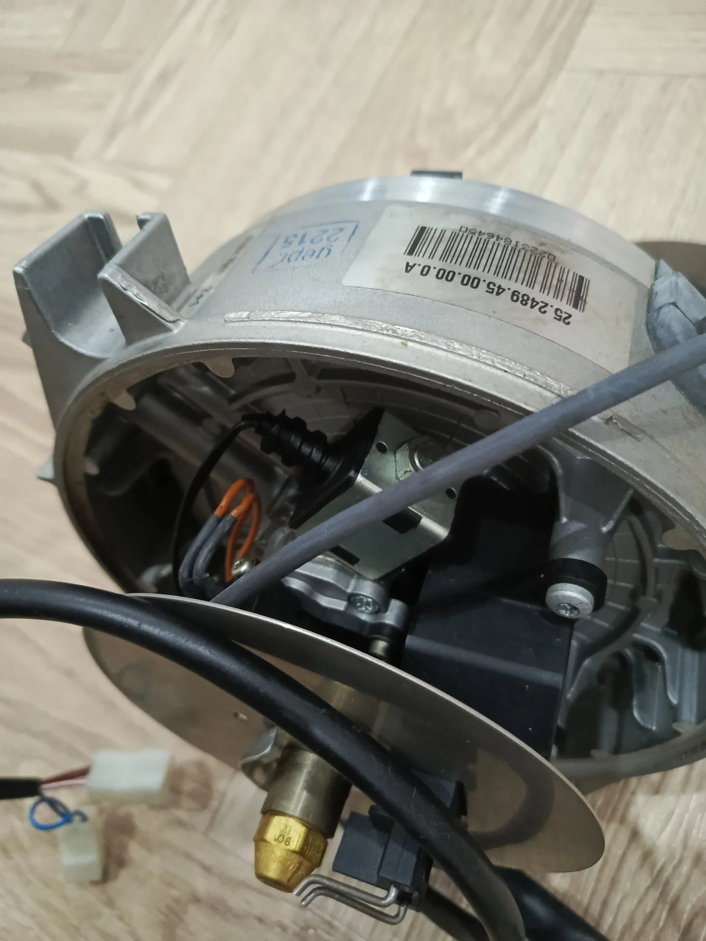 отопитель Hydronic D35 L2 дизель (24В) - миниатюра 8
