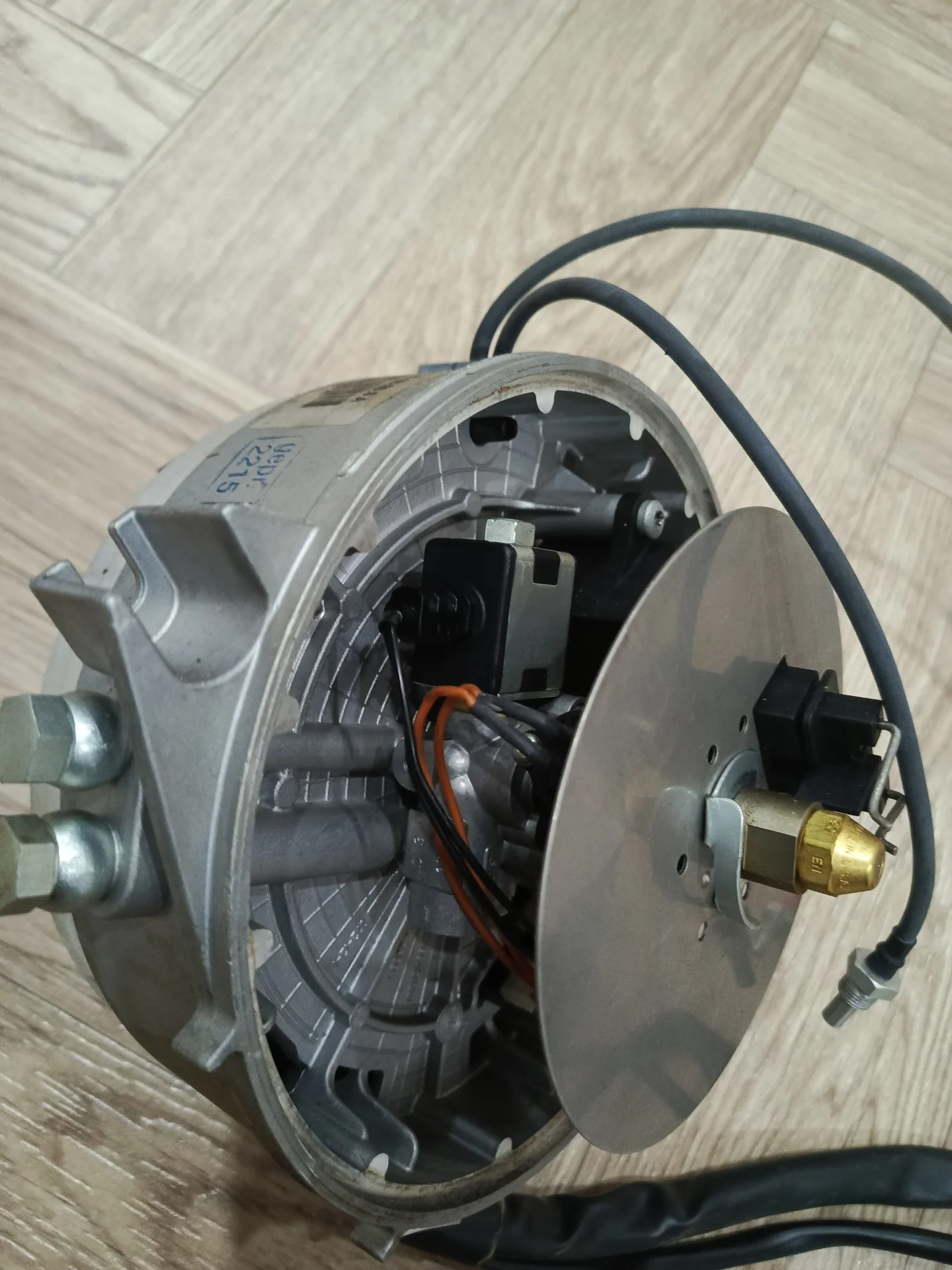 отопитель Hydronic D35 L2 дизель (24В) - миниатюра 10