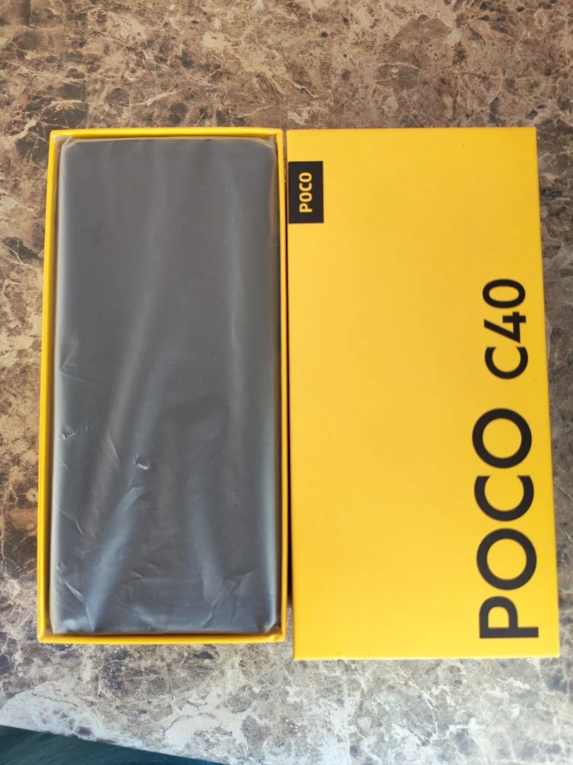Cмартфон Poco C40 - миниатюра 2