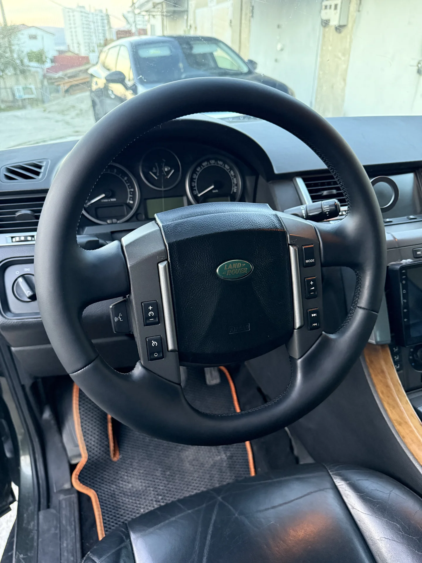 Перетяжка руля и салона авто - миниатюра 8