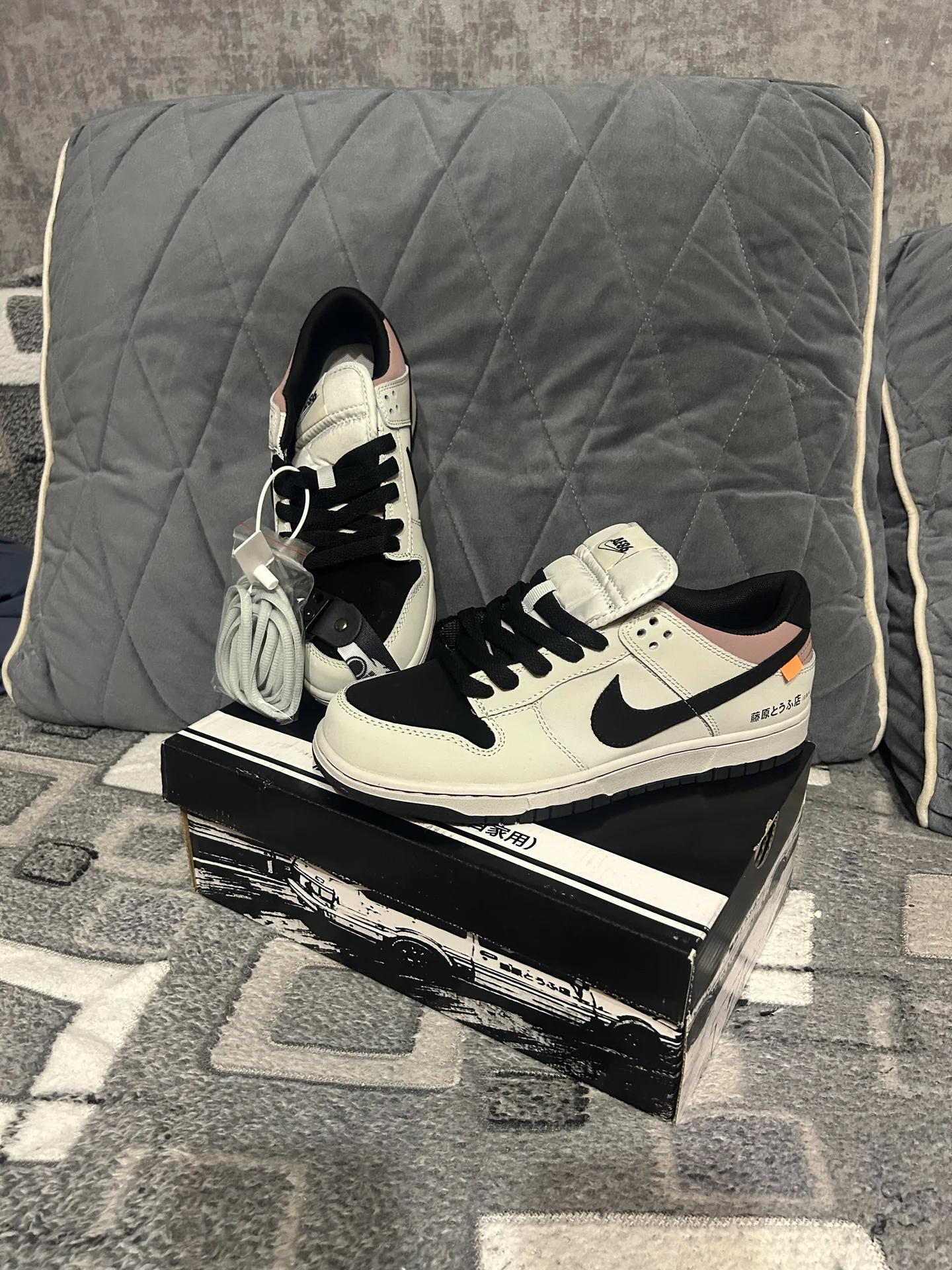 Кроссовки Nike 39.5 - изображение 1