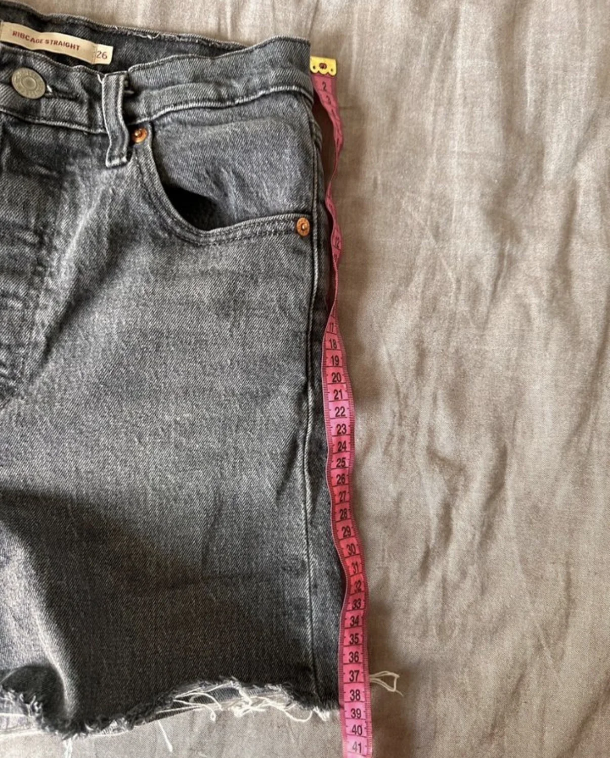 Шорты Levi's S - миниатюра 4