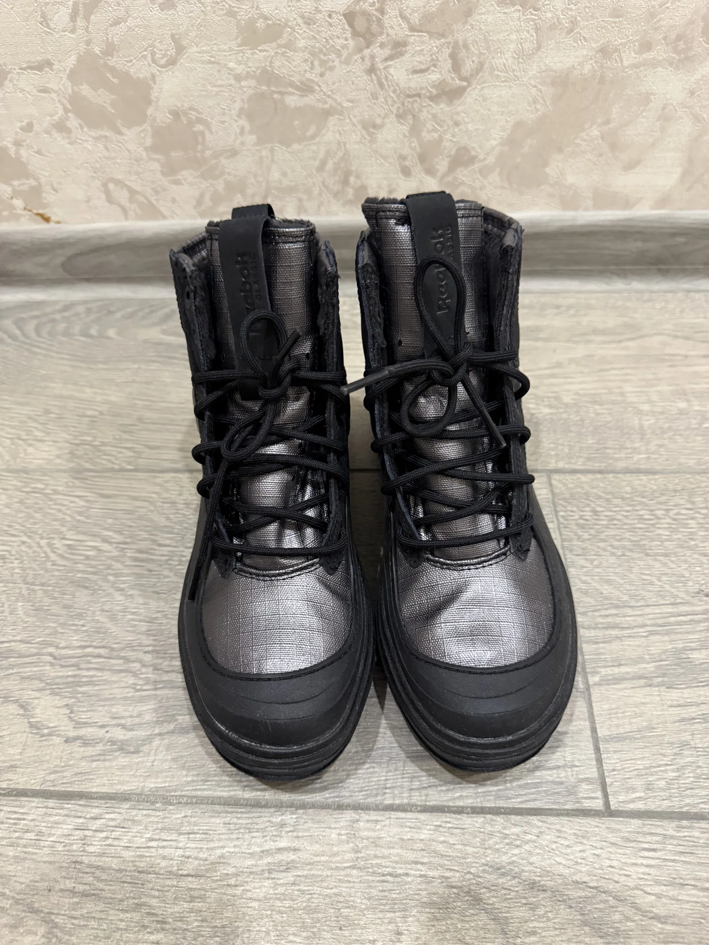 Ботинки новые reebok - миниатюра 3